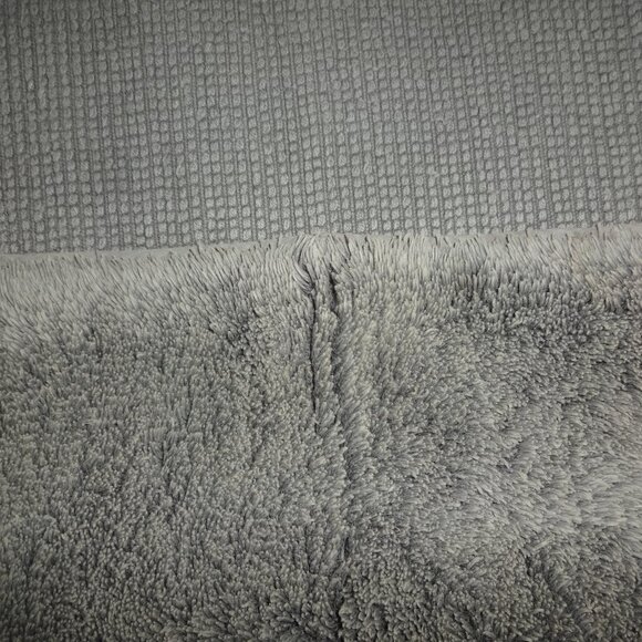 Simply Vera Wang 100% Combed Cotton Plush Grey Rug - Picture 7 of 8